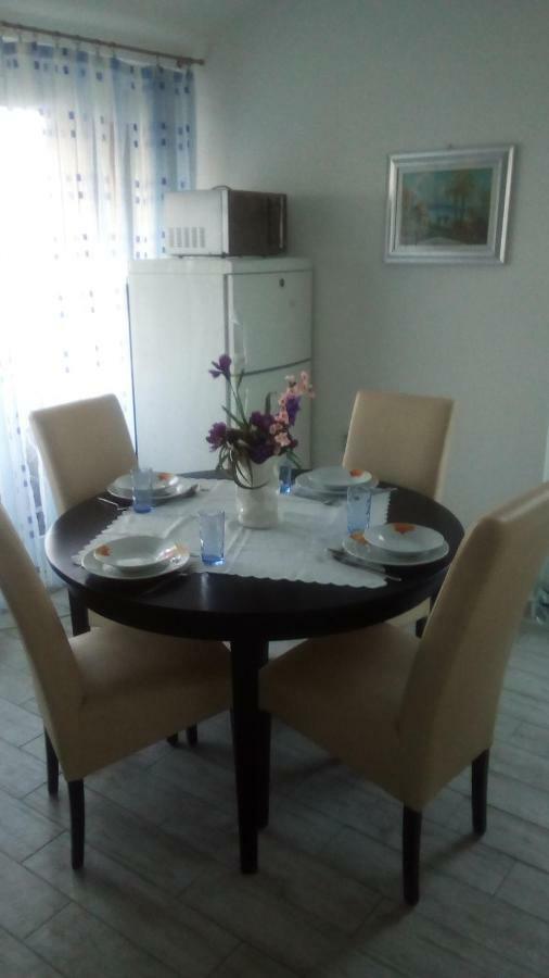 Apartment Tihana Равни Экстерьер фото