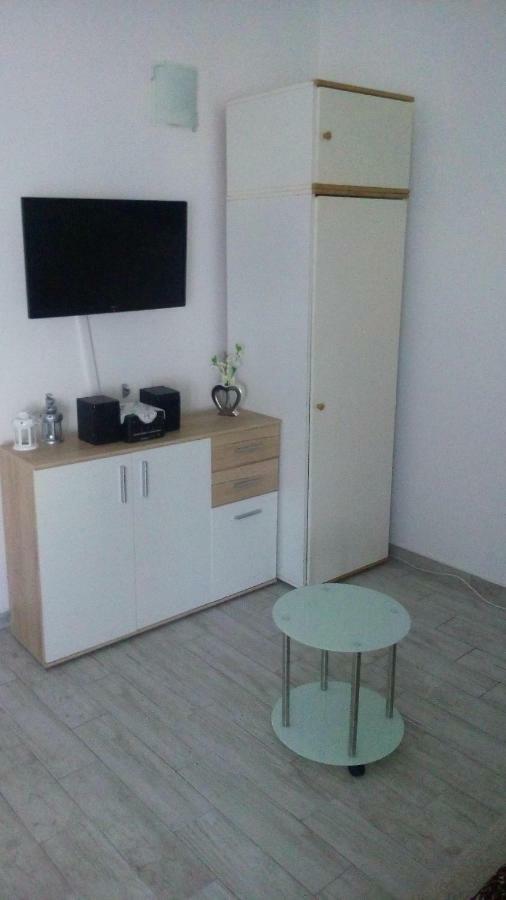 Apartment Tihana Равни Экстерьер фото