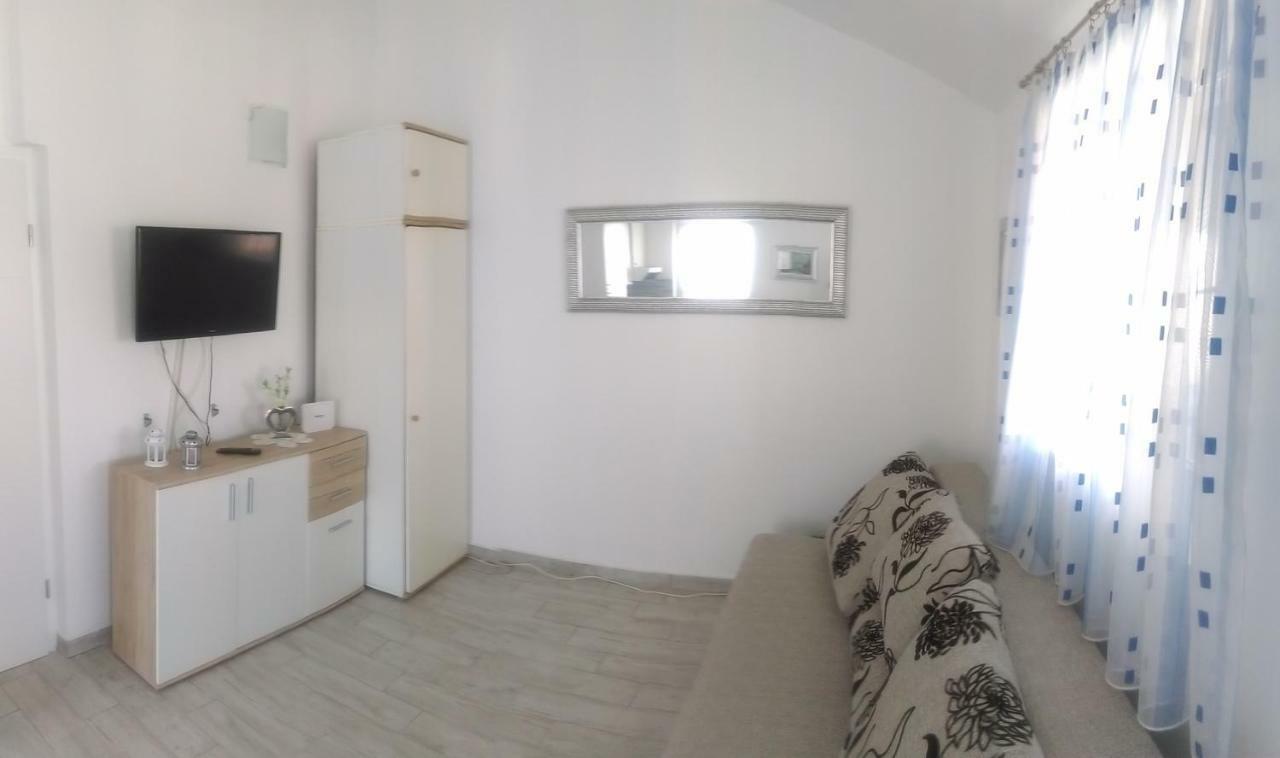Apartment Tihana Равни Экстерьер фото